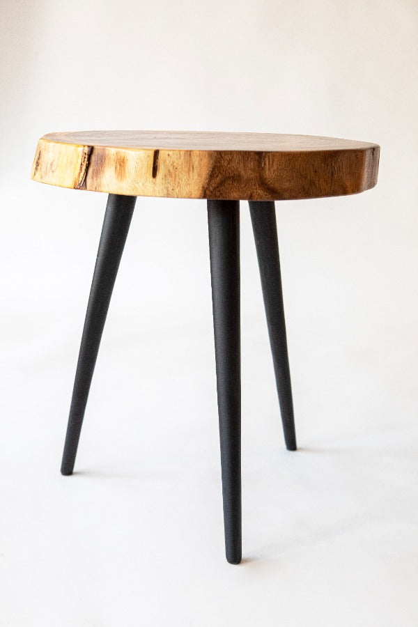 Mesa de apoyo Saman