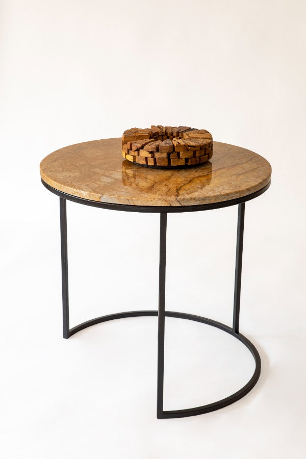 Mesa de apoyo Brian Caramelo